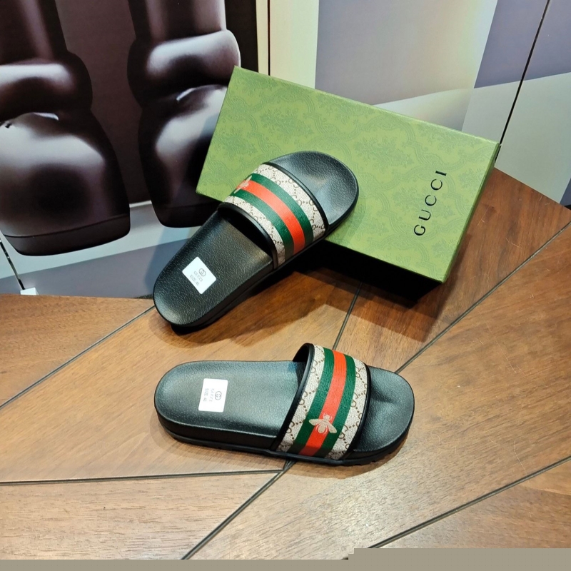 G*u*i slippers